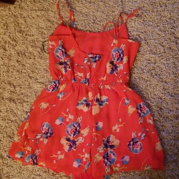 NWT - SM Multicolored Floral Summer Romper - Picture 6 of 6